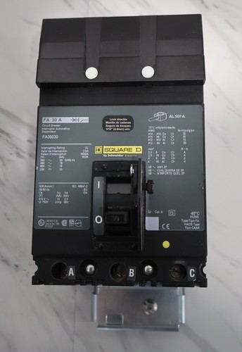 Square fa36030 30a molded - square,
